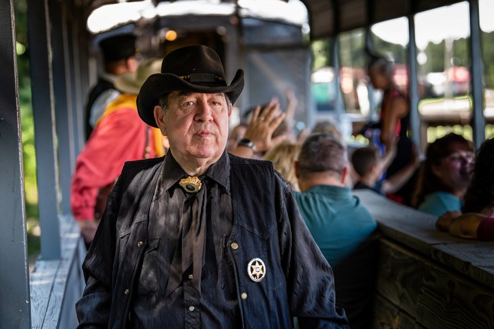 US Marshall on the train