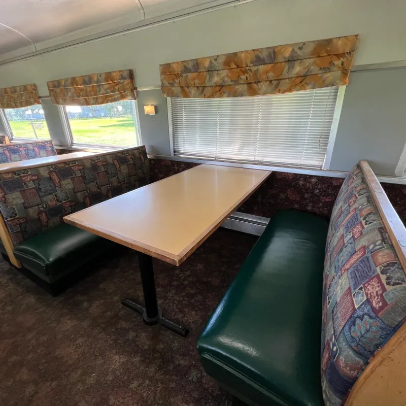 ACL 250 Booth Seating